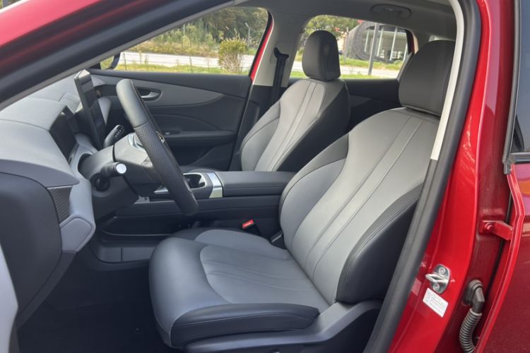Used MG ES5 2025 525max Rear-Drive Intelligent Driving Version Interior 14