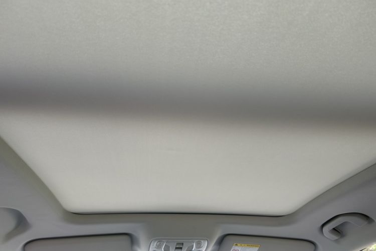 Used MG ES5 2025 525max Rear-Drive Intelligent Driving Version Interior 8