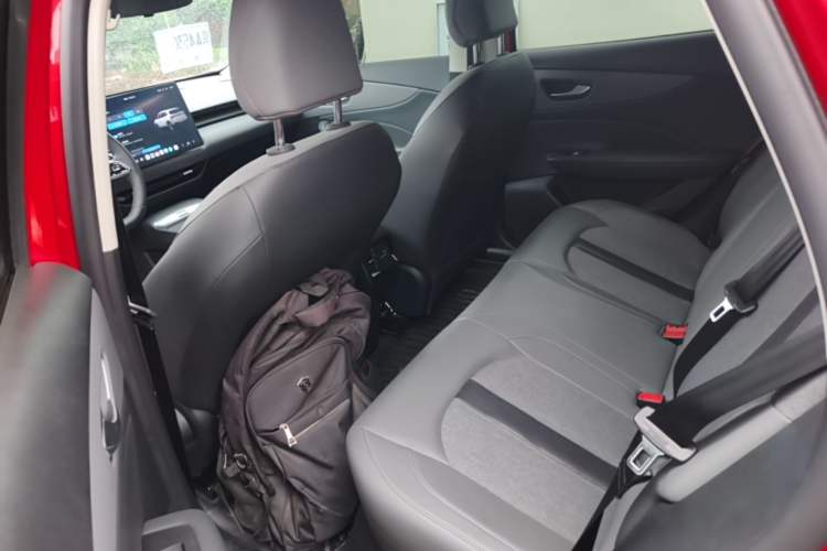 Used MG ES5 2025 425 Pro Rear-Drive Version Left Rear Seat