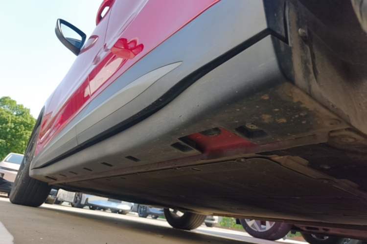Used MG ES5 2025 425 Pro Rear-Drive Version Left Side Sill