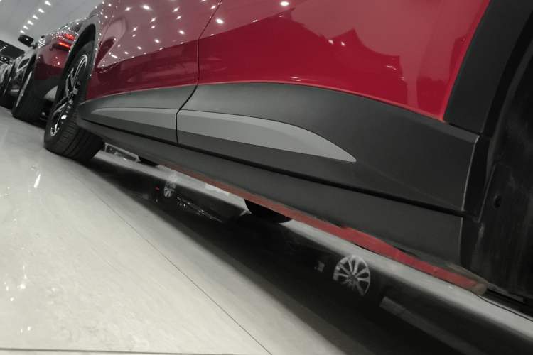 Used MG ES5 2025 515plus Rear-Drive Version Left Side Sill
