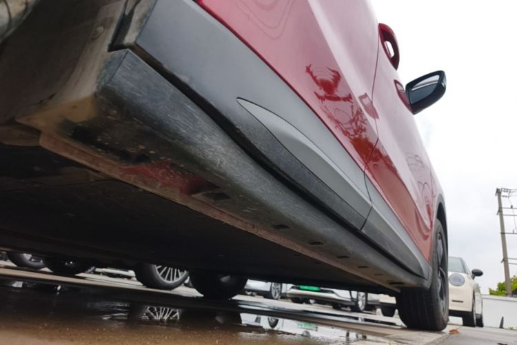 Used MG ES5 2025 425 Pro Rear-Drive Version Right Side Sill