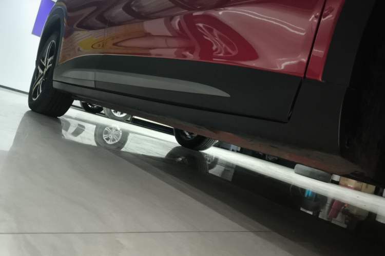 Used MG ES5 2025 515plus Rear-Drive Version Right Side Sill
