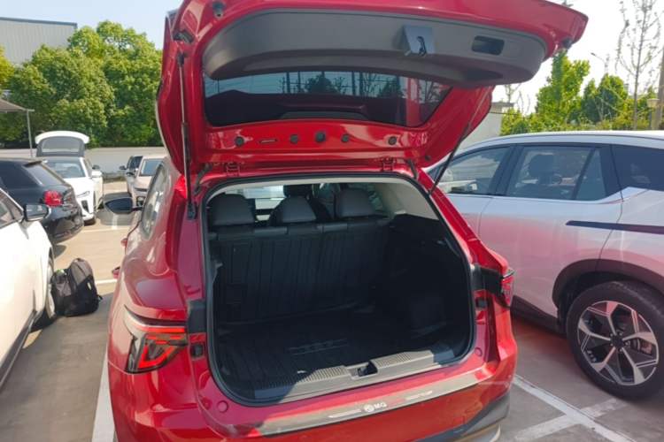 Used MG ES5 2025 425 Pro Rear-Drive Version Trunk