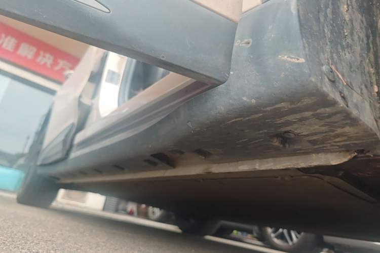Used MG ES5 2025 515 Pro Rear-Drive Version Right Side Sill