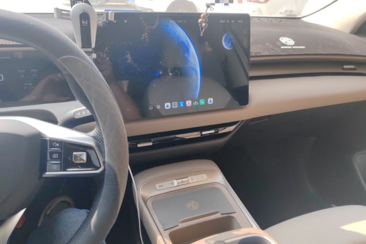 Used MG ES5 2025 515plus Rear-Drive Version Audio And AC Panel