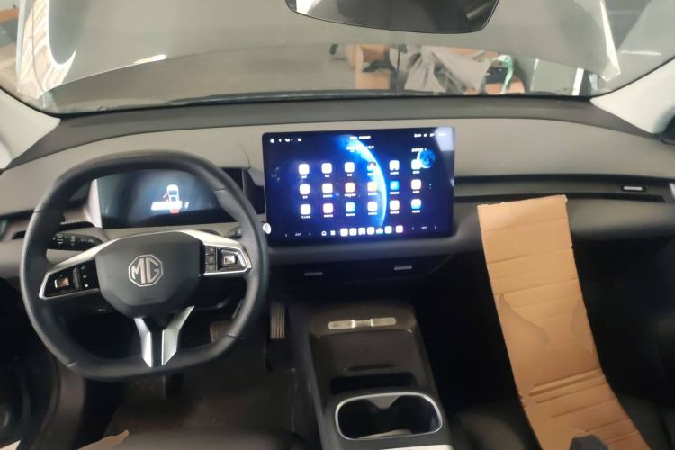 Used MG ES5 2025 525max Rear-Drive Intelligent Driving Version Center Console