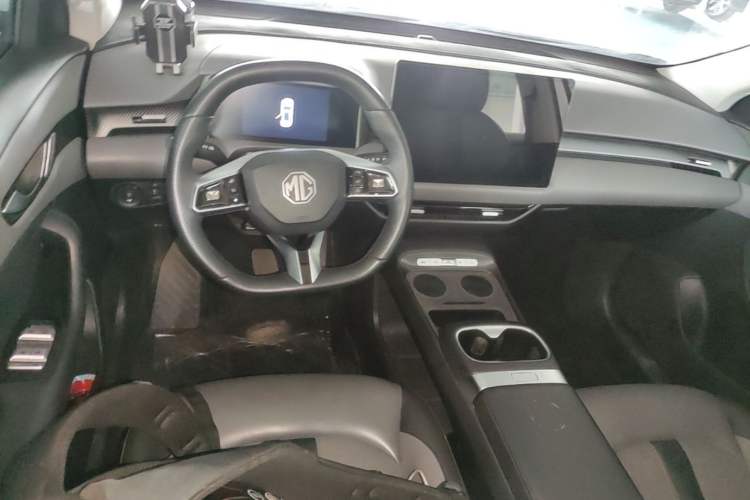 Used MG ES5 2025 515 Pro Rear-Drive Version Center Console