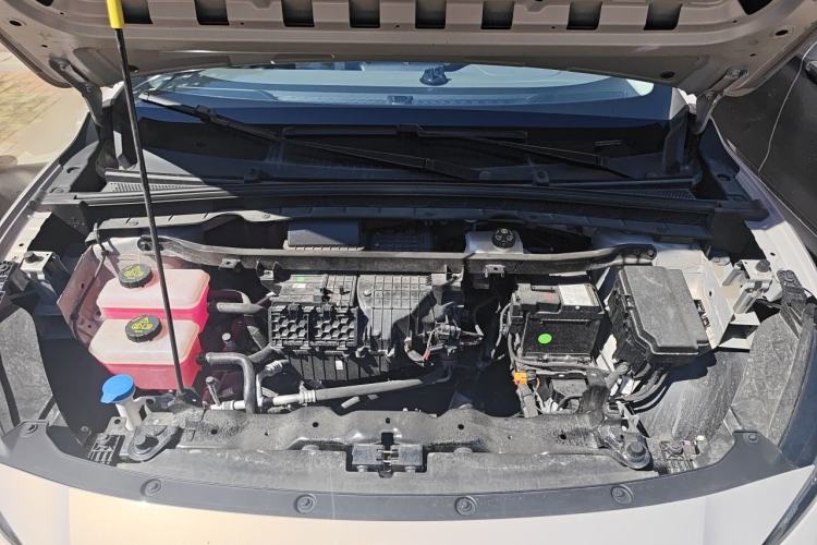 Used MG ES5 2025 425 Pro Rear-Drive Version Engine Bay