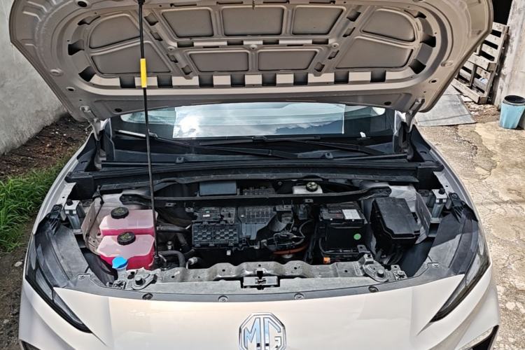 Used MG ES5 2025 425 Pro Rear-Drive Version Engine Bay