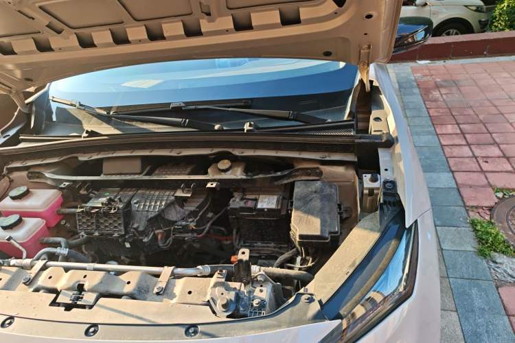 Used MG ES5 2025 525max Rear-Drive Intelligent Driving Version Engine Bay Left
