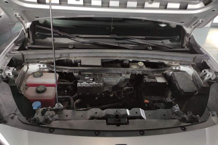 Used MG ES5 2025 515 Pro Rear-Drive Version Engine Bay