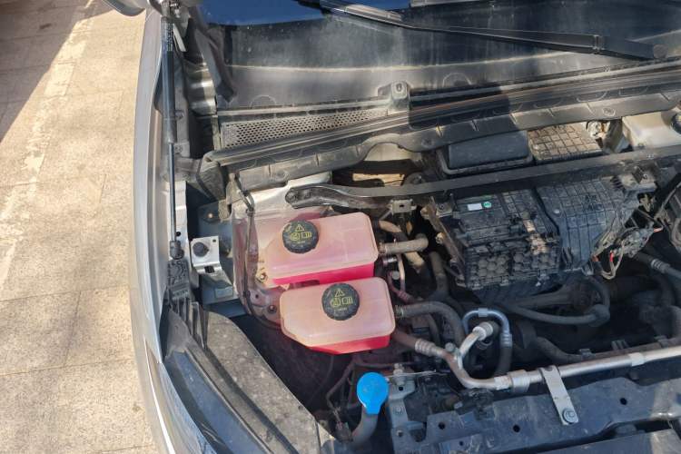 Used MG ES5 2025 425plus Rear-Drive Version Engine Bay Right