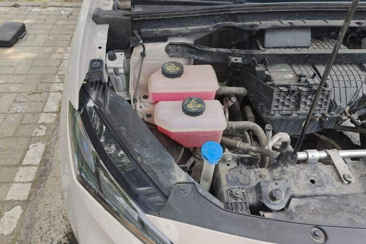 Used MG ES5 2025 525max Rear-Drive Intelligent Driving Version Engine Bay Right