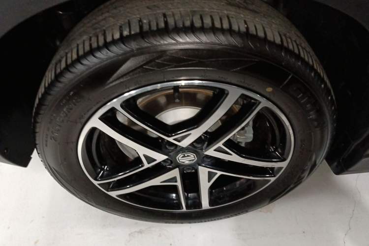 Used MG ES5 2025 525max Rear-Drive Intelligent Driving Version Exterior 5