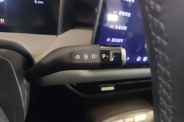 Used MG ES5 2025 525max Rear-Drive Intelligent Driving Version Gear Lever