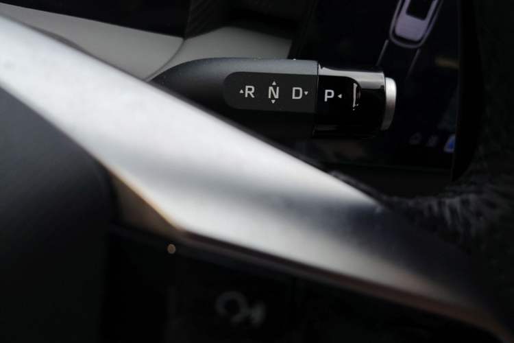 Used MG ES5 2025 515 Pro Rear-Drive Version Gear Lever