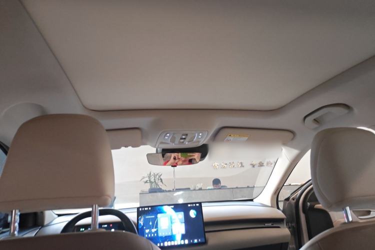Used MG ES5 2025 525max Rear-Drive Intelligent Driving Version Headliner