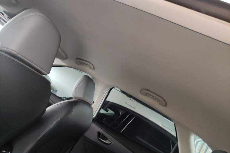 Used MG ES5 2025 515 Pro Rear-Drive Version Headliner