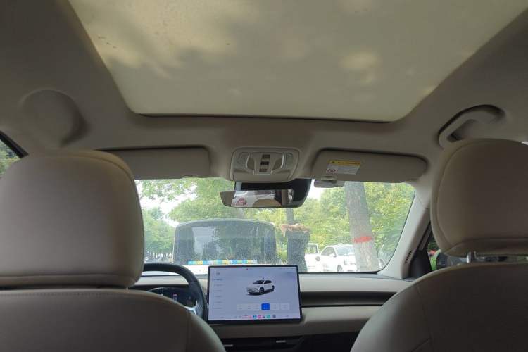 Used MG ES5 2025 525max Rear-Drive Intelligent Driving Version Headliner