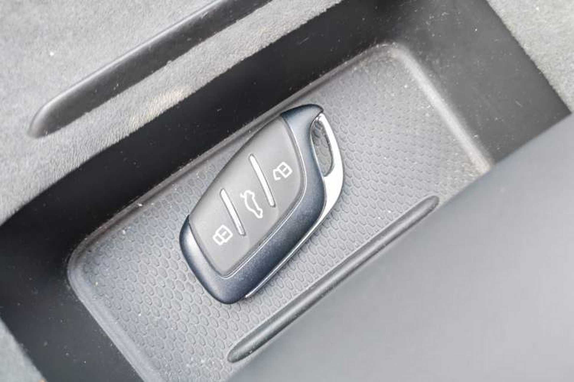 Used MG ES5 2025 515 Pro Rear-Drive Version Interior 1