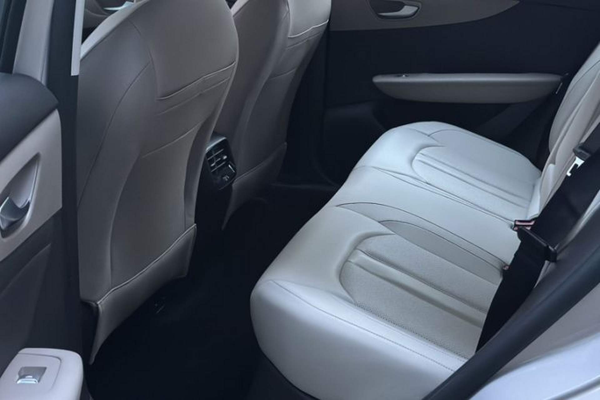 Used MG ES5 2025 525max Rear-Drive Intelligent Driving Version Interior 3