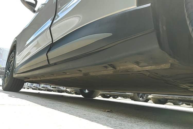 Used MG ES5 2025 515 Pro Rear-Drive Version Left Side Sill