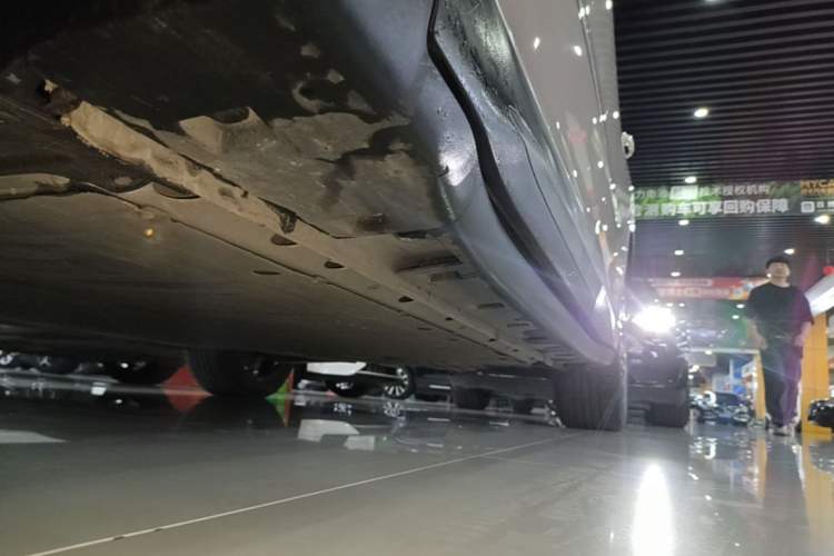 Used MG ES5 2025 525max Rear-Drive Intelligent Driving Version Left Side Sill