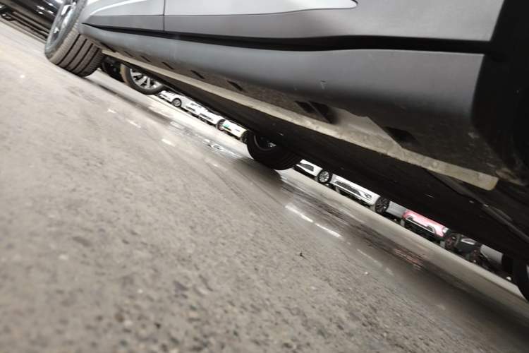 Used MG ES5 2025 425 Pro Rear-Drive Version Left Side Sill