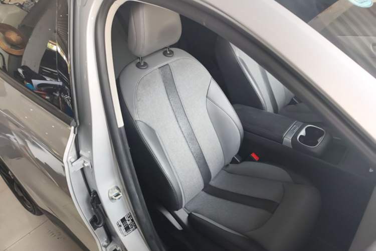 Used MG ES5 2025 515 Pro Rear-Drive Version Right Front Seat