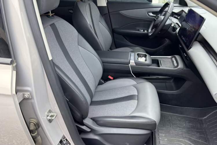 Used MG ES5 2025 425 Pro Rear-Drive Version Right Front Seat