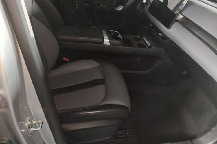 Used MG ES5 2025 515 Pro Rear-Drive Version Right Front Seat