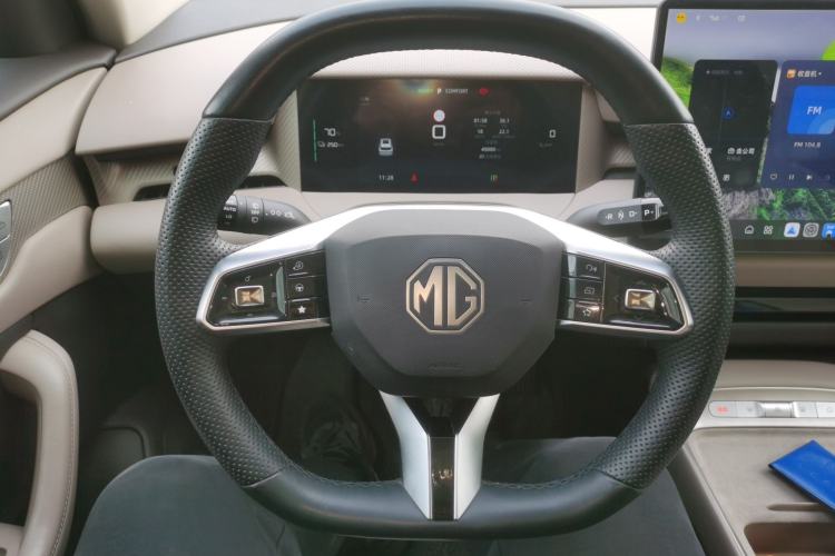 Used MG ES5 2025 525max Rear-Drive Intelligent Driving Version Steering Wheel