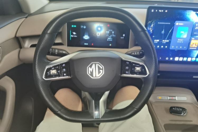 Used MG ES5 2025 525max Rear-Drive Intelligent Driving Version Steering Wheel
