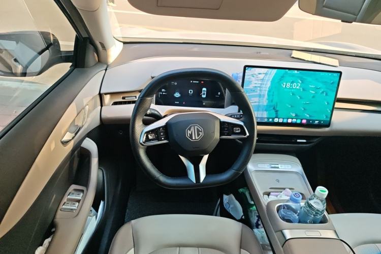 Used MG ES5 2025 525max Rear-Drive Intelligent Driving Version Steering Wheel