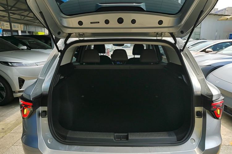 Used MG ES5 2025 515 Pro Rear-Drive Version Trunk