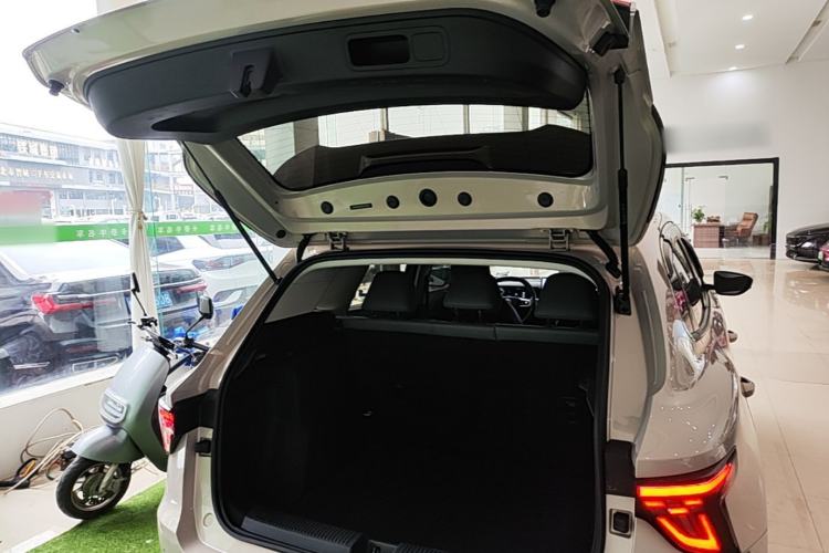 Used MG ES5 2025 515 Pro Rear-Drive Version Trunk