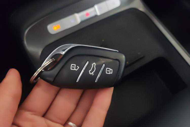 Used MG ES5 2025 525max Rear-Drive Intelligent Driving Version Vehicle Key