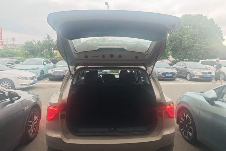 Used MG ES5 2025 515 Pro Rear-Drive Version Trunk