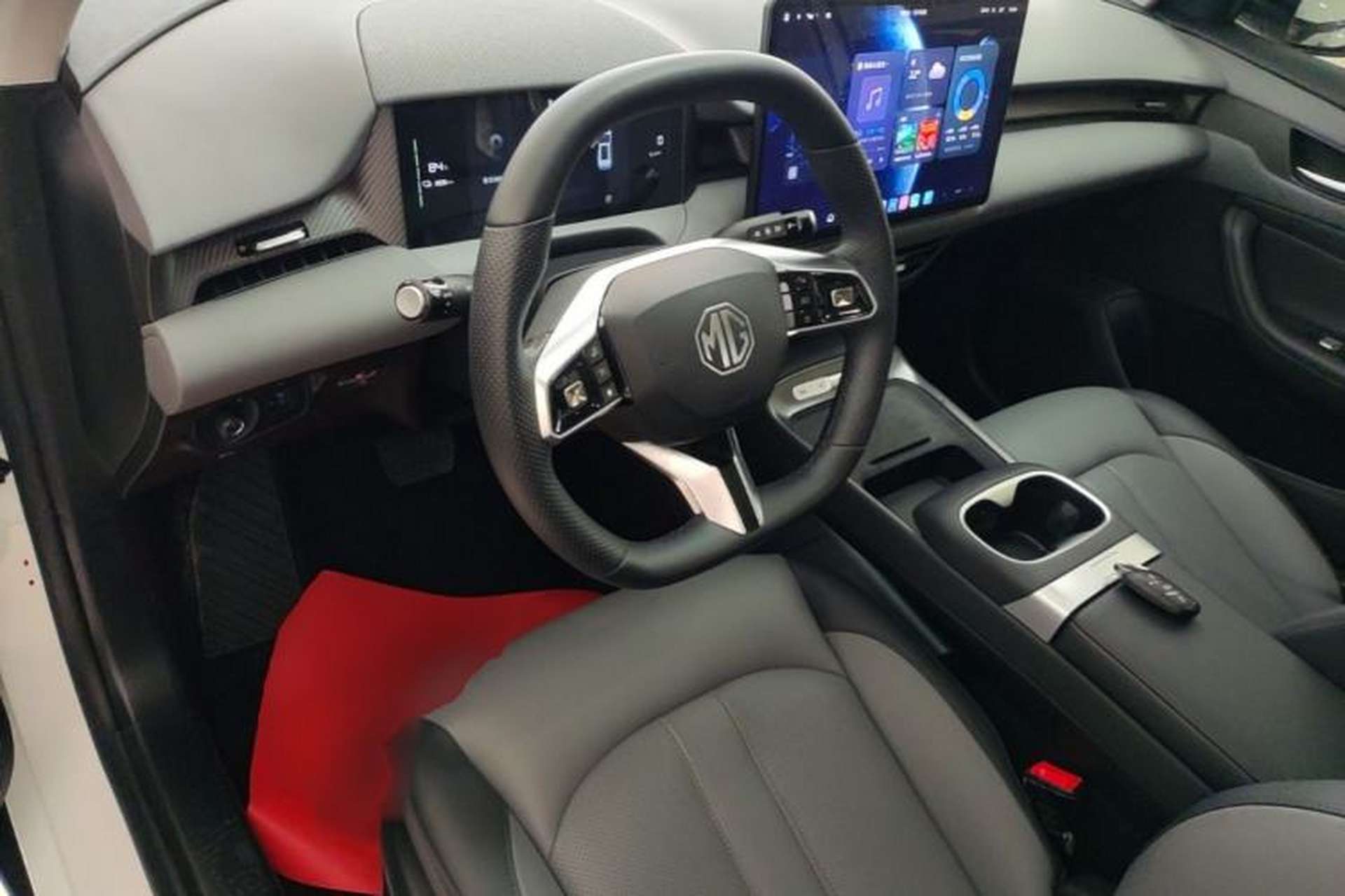 Used MG ES5 2025 425plus Rear-Drive Version Center Console