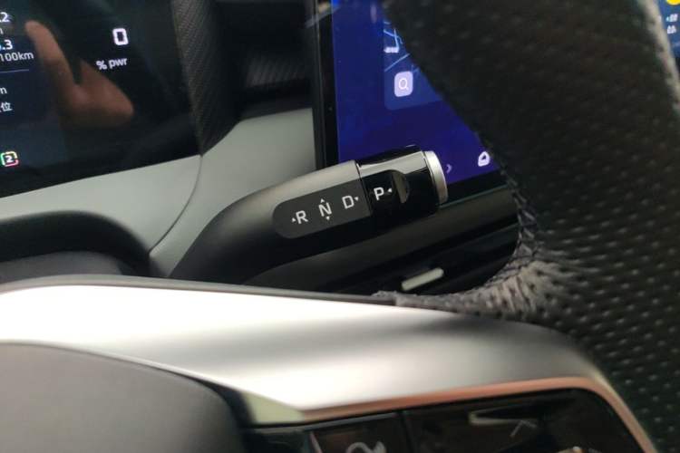 Used MG ES5 2025 425plus Rear-Drive Version Gear Lever