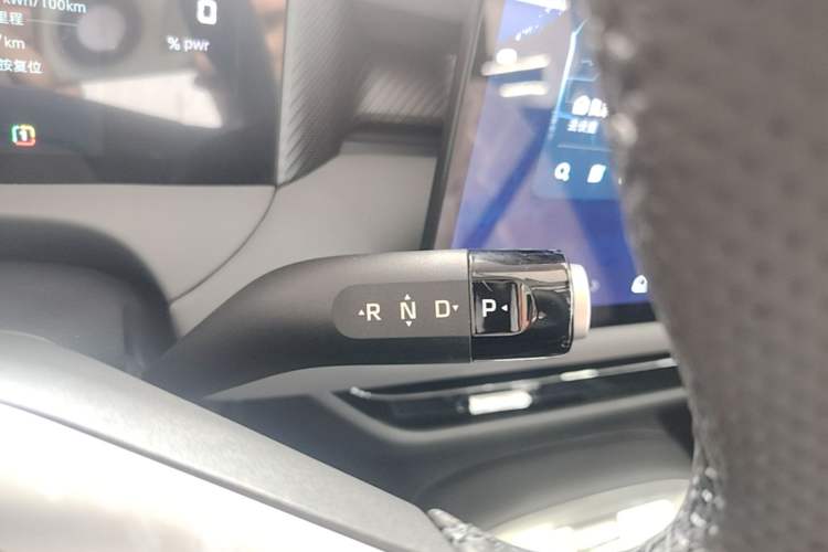 Used MG ES5 2025 425 Pro Rear-Drive Version Gear Lever