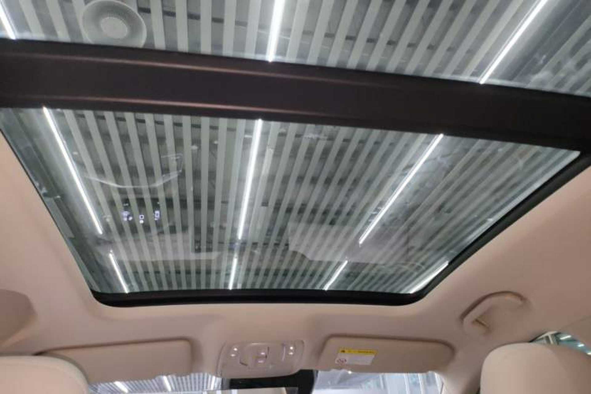 Used MG ES5 2025 525max Rear-Drive Intelligent Driving Version Headliner