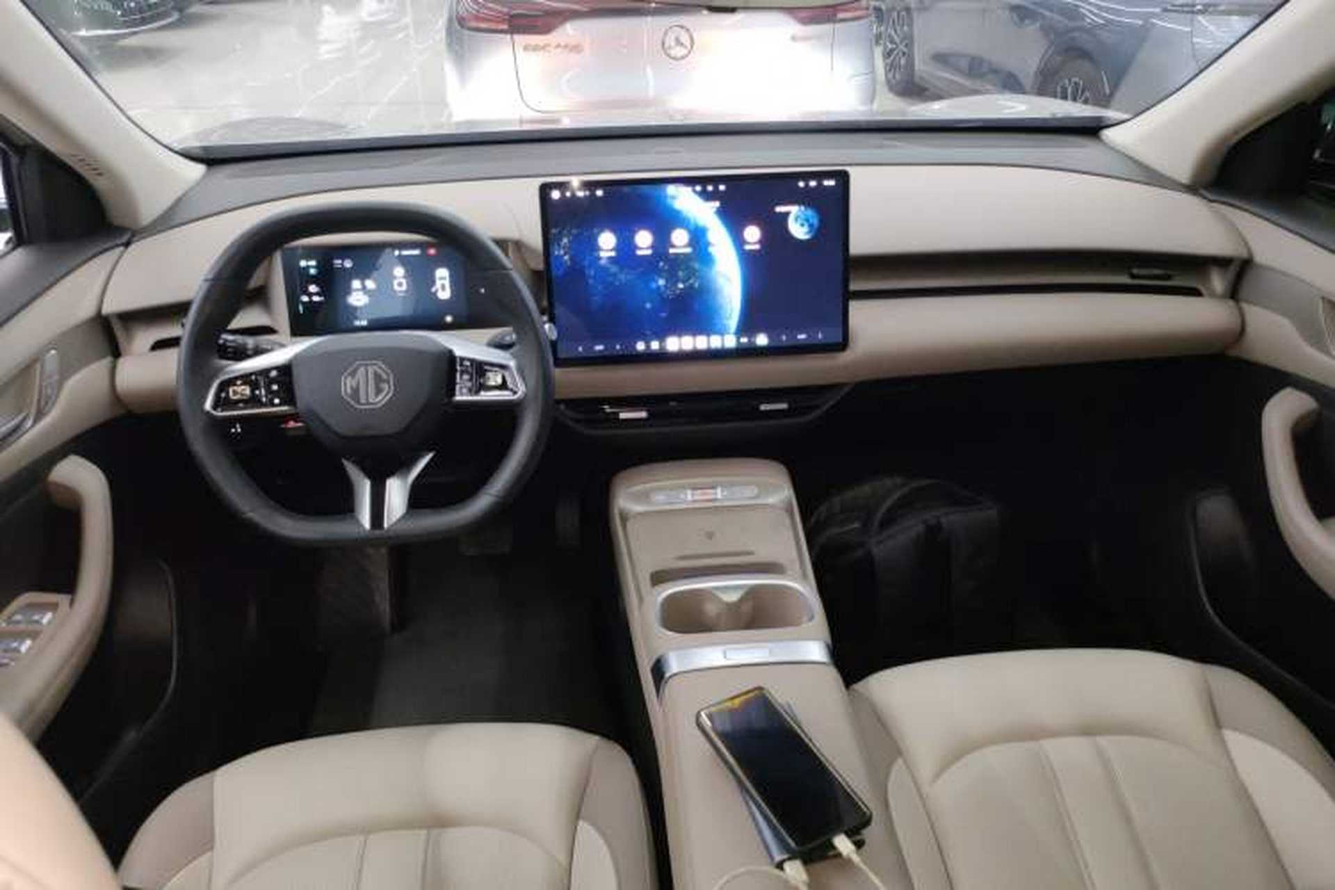 Used MG ES5 2025 525max Rear-Drive Intelligent Driving Version Interior 2