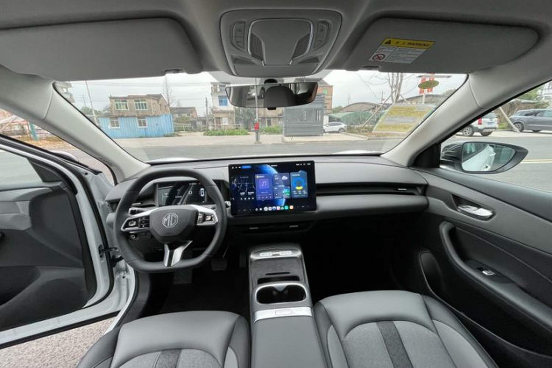 Used MG ES5 2025 425 Pro Rear-Drive Version Interior 4
