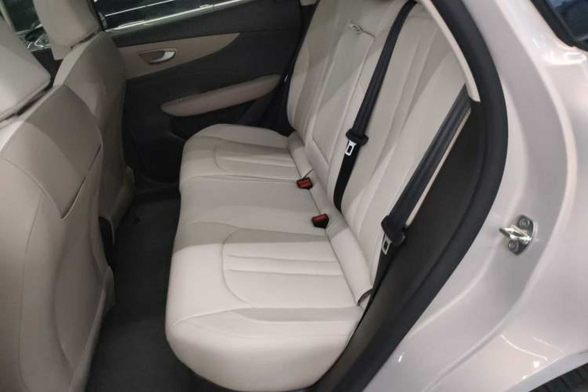 Used MG ES5 2025 525max Rear-Drive Intelligent Driving Version Interior 4