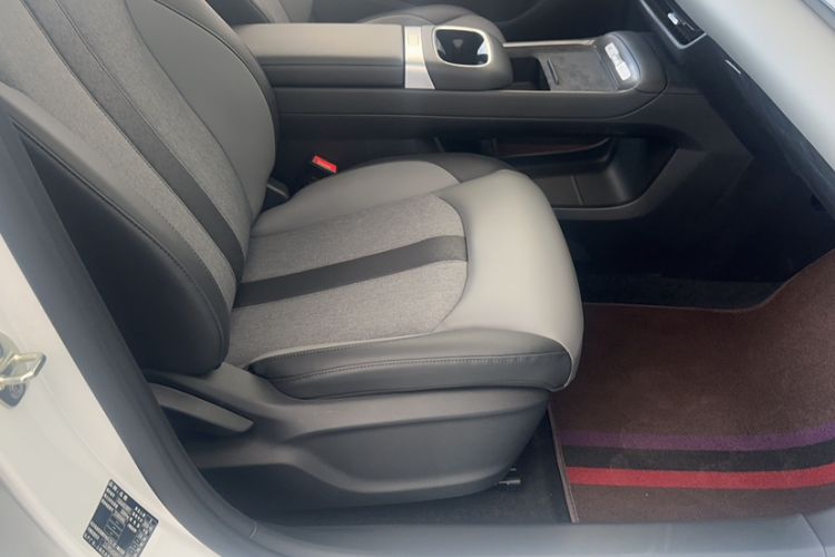 Used MG ES5 2025 425 Pro Rear-Drive Version Interior 7
