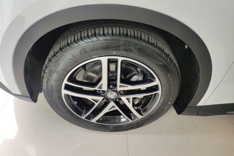 Used MG ES5 2025 425plus Rear-Drive Version Left Front Wheel Hub