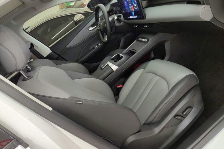 Used MG ES5 2025 425plus Rear-Drive Version Right Front Seat