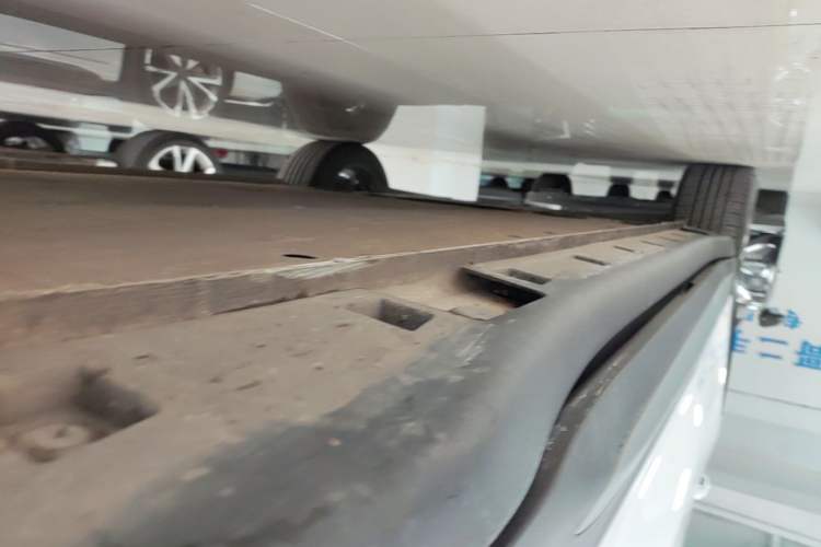 Used MG ES5 2025 425plus Rear-Drive Version Right Side Sill